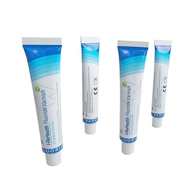 Barniz amarillo de sequía rápido pediátrico del fluoruro con sabor sabroso