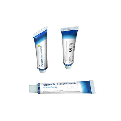 El fluoruro dental tópico NaF del barniz del sabor el 5% del melón previene la carie dental